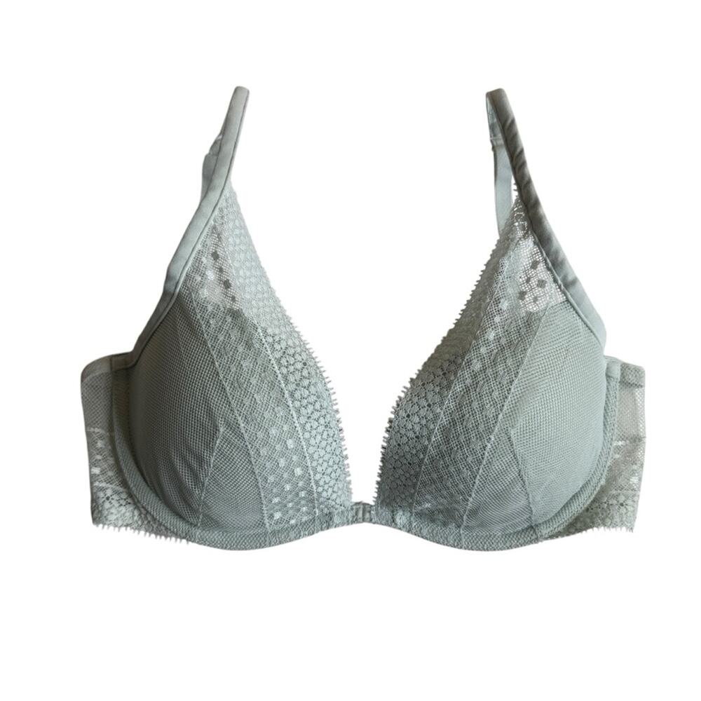 Victoria Secret‎ Incredible Lightly Lined Lace Plunge Bra Women’s Size 32D